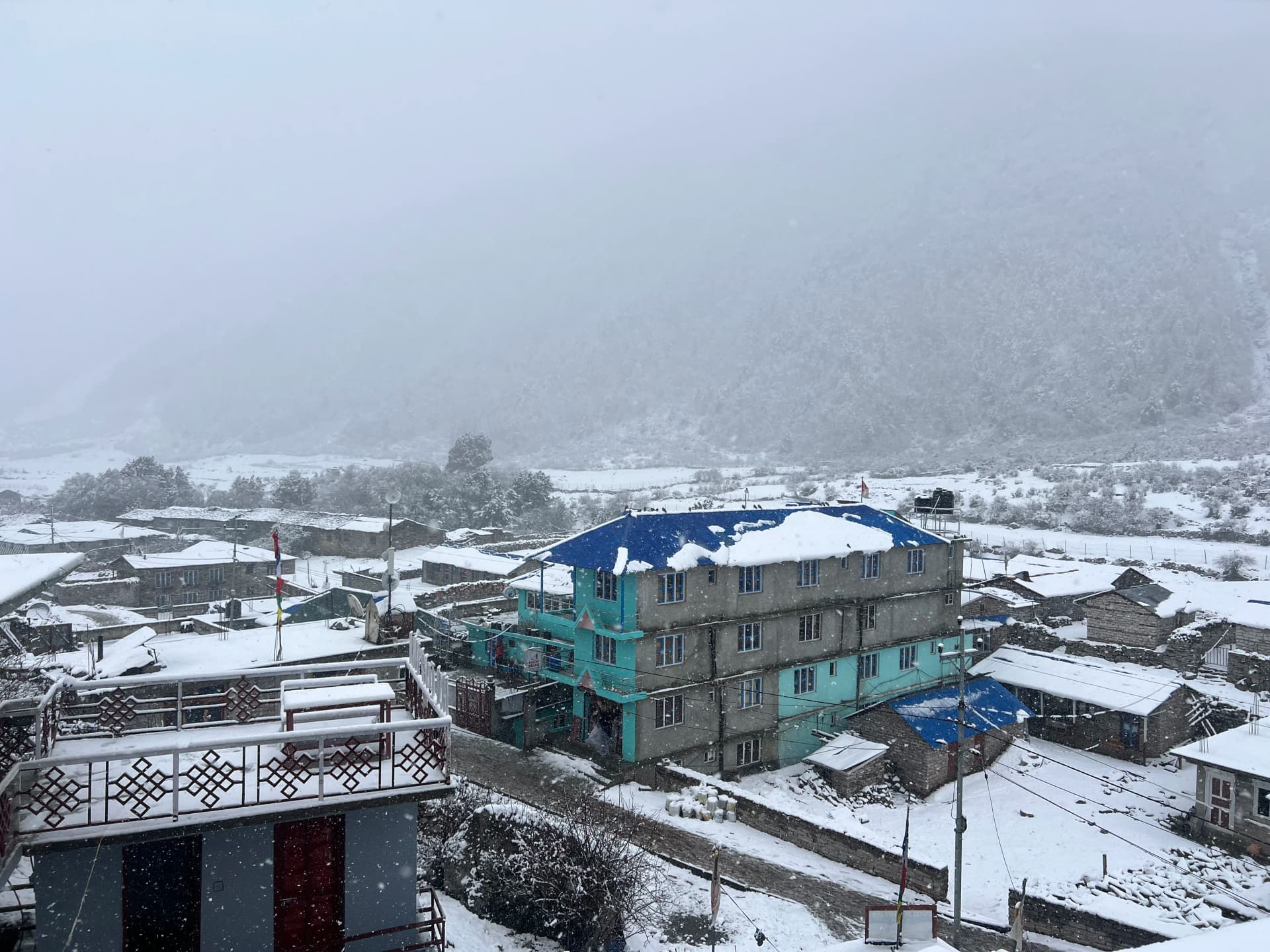 Scenic rooftop mountain view of the Himalayas with Nepal View Trek